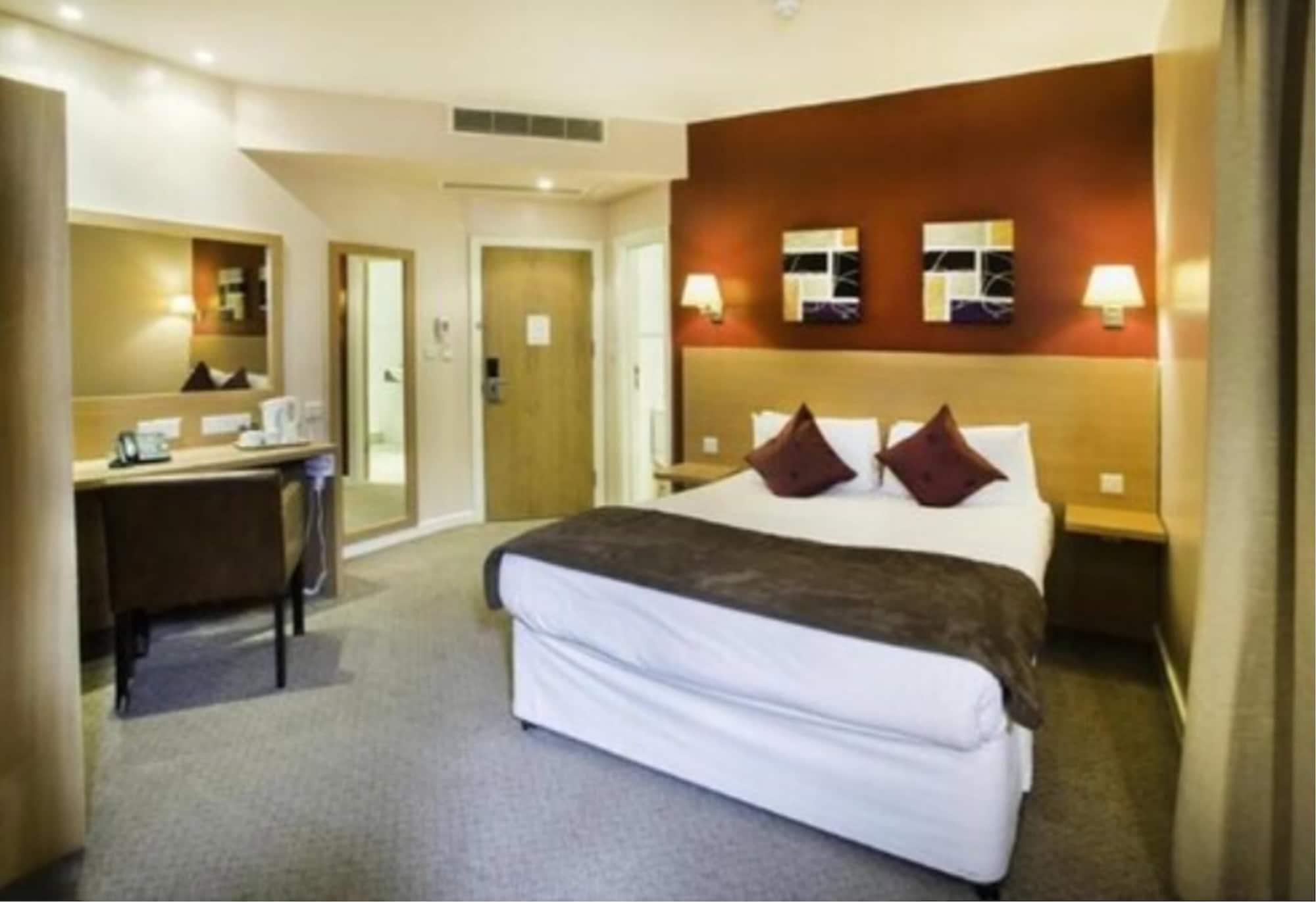 The 2* Luton (Bedfordshire)