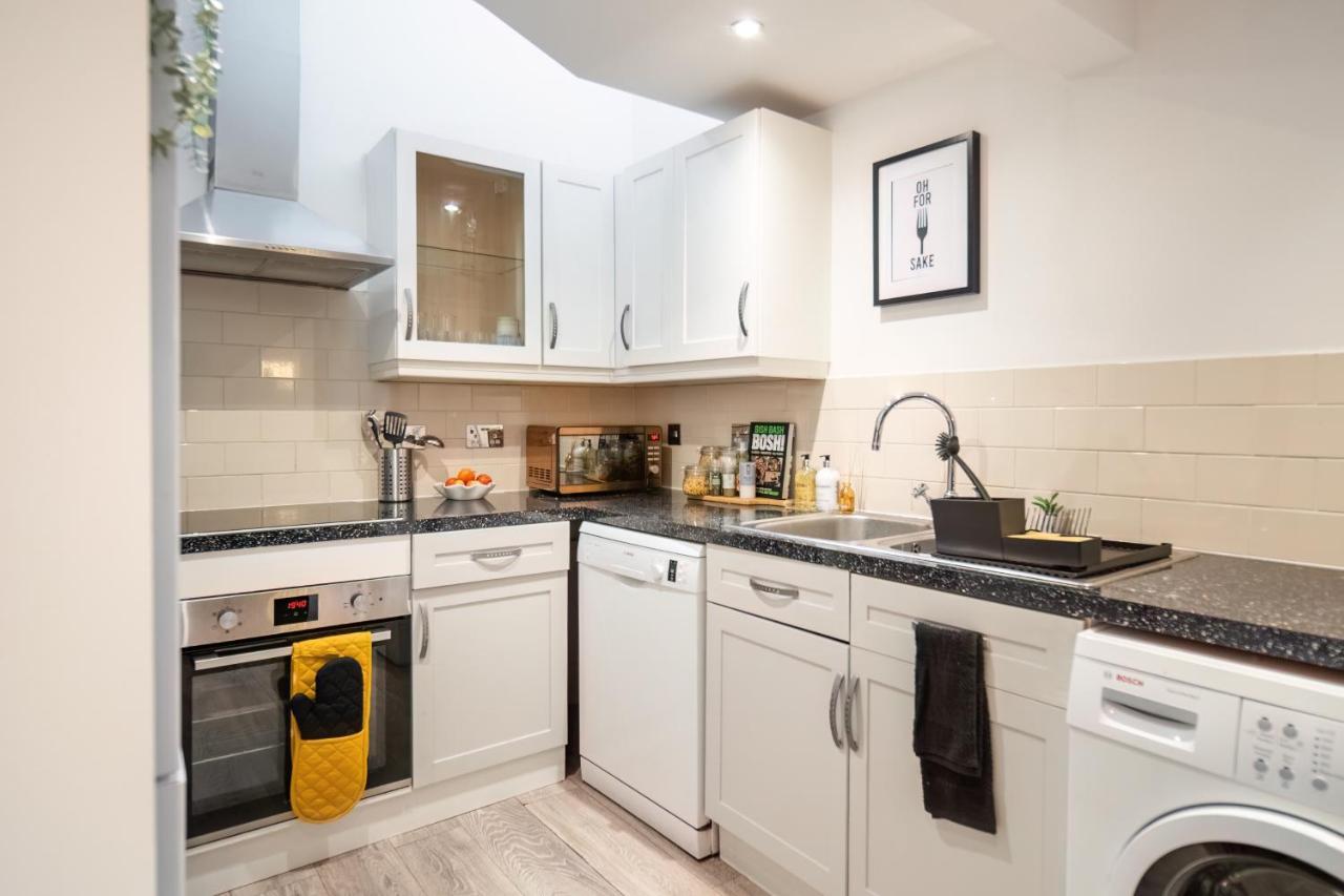 Apartment Funky Trendy 3 Bed 3 Bath With Patio In Dalston *