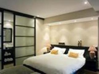 Hotel The