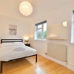 Greenwich Retreat - 4Bed Home
