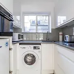 Bright Studio Flat In The Heart Of Marylebone