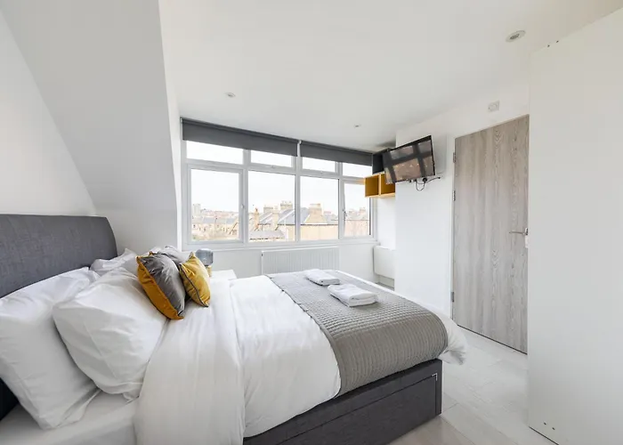 Double Ensuite Sleeps 2 Long Term Welcome With Garden View