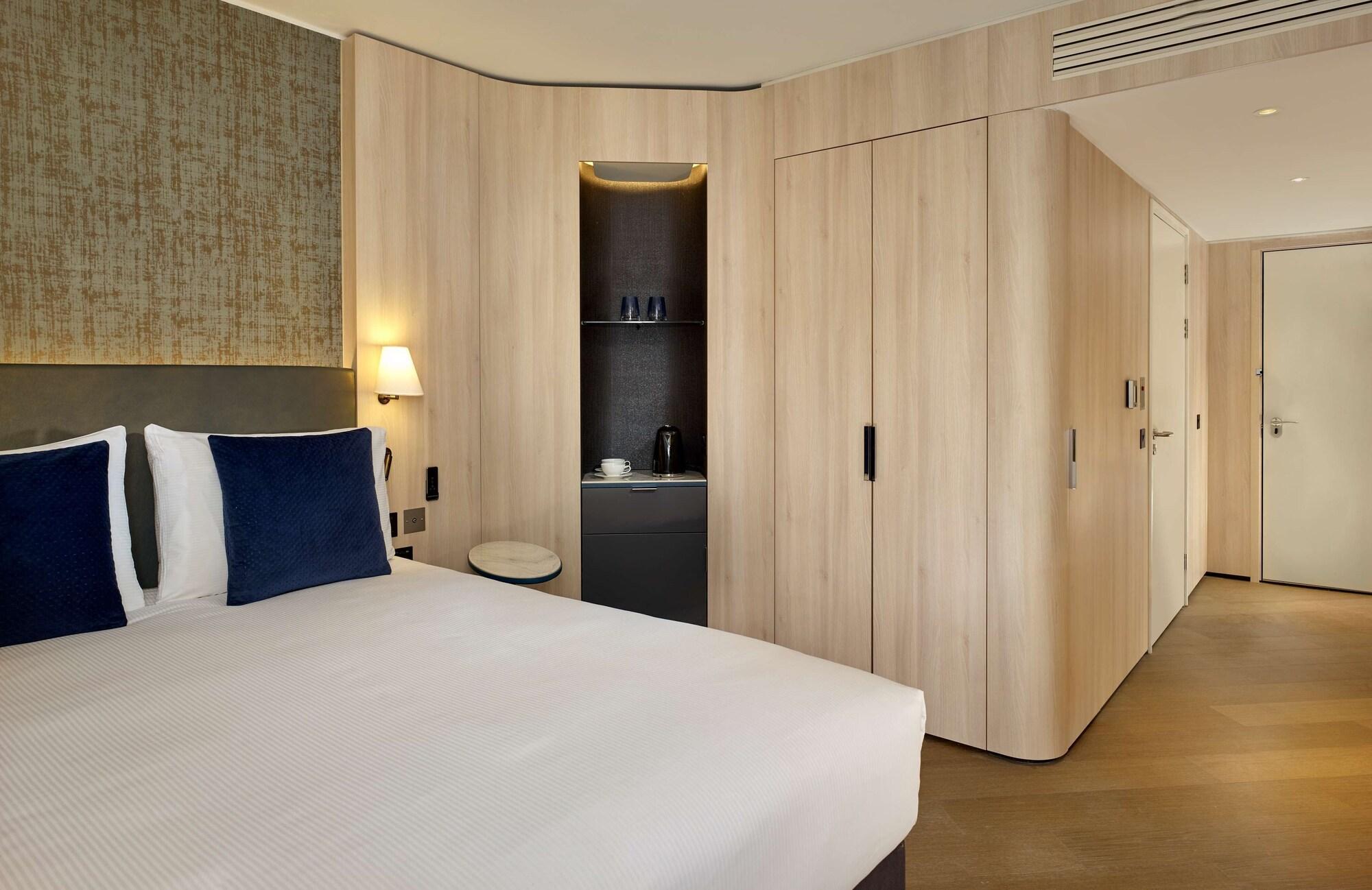 The Westminster London, Curio Collection By Hilton Hotel London