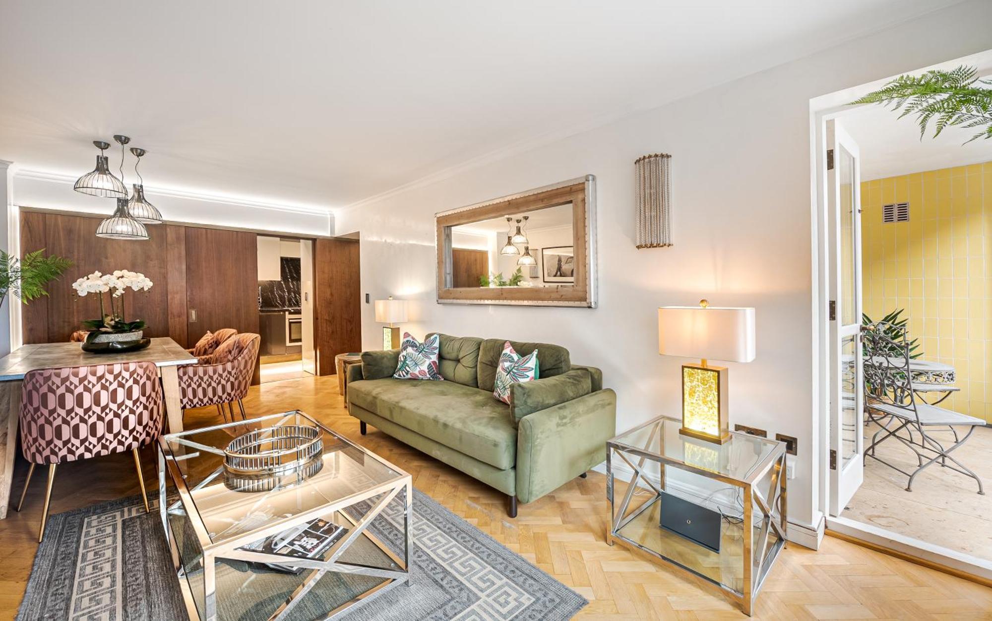 Apartment Modern Knightsbridge With Balcony Overlooking Harrods Prime Location *