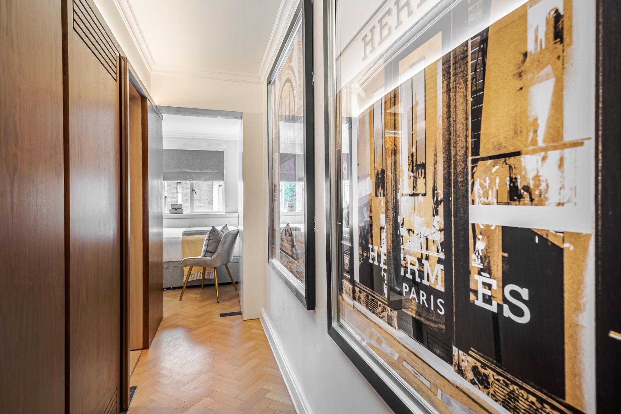 Apartment Modern Knightsbridge With Balcony Overlooking Harrods Prime Location *