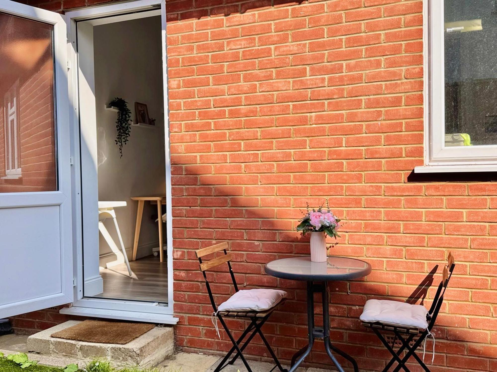 Cosy 1-bed Flat 30min To & Parking * London