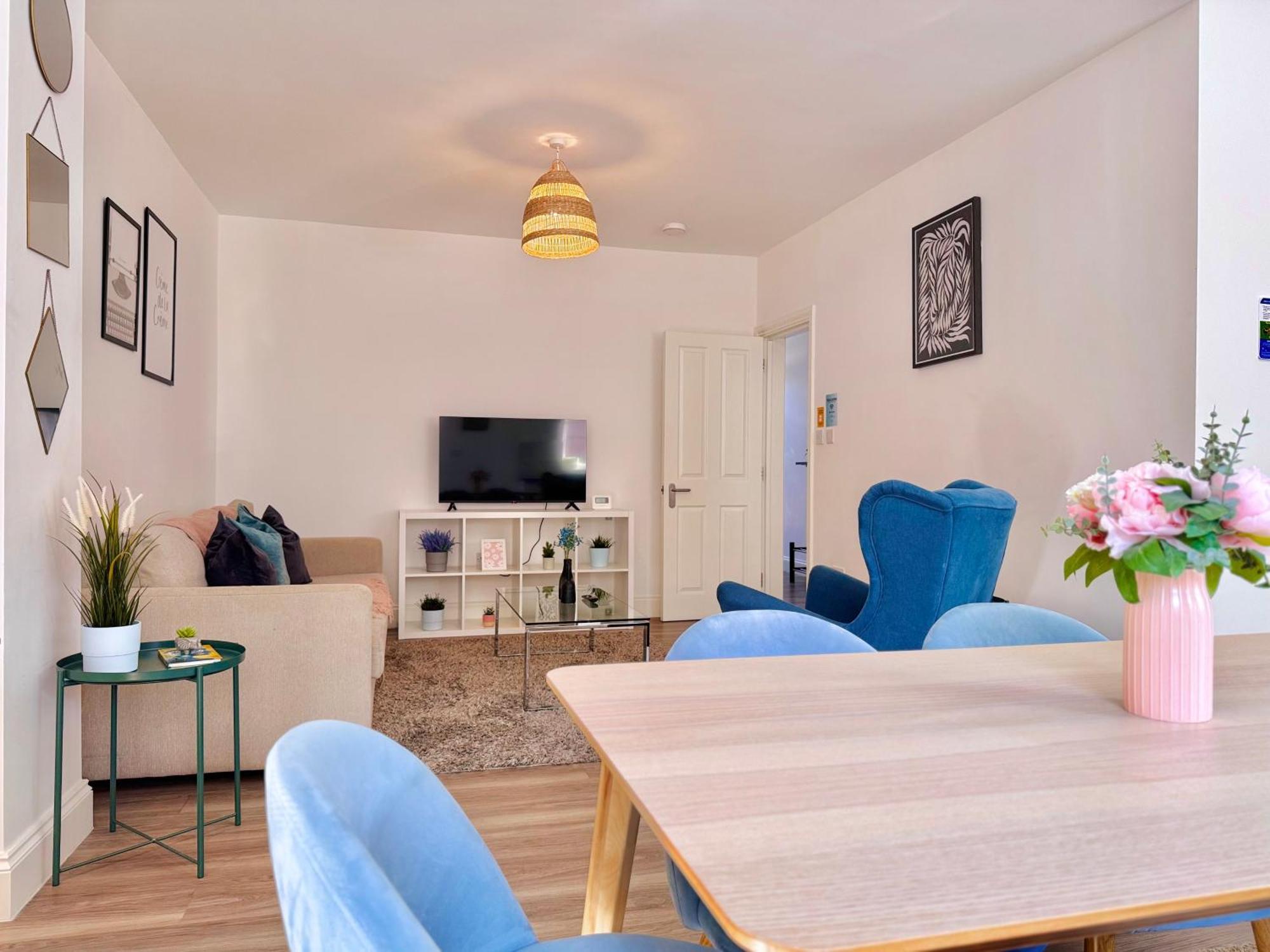 Cosy 1-bed Flat 30min To & Parking London