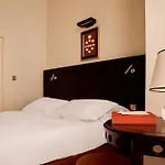 What are the best hotels near London Eye?