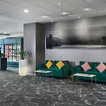 Novotel London West