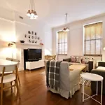 Acorn - Gower Street Apartments