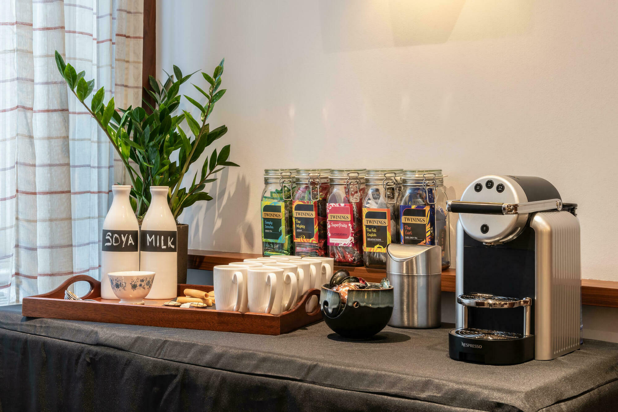 Hotel Miiro Templeton Garden London