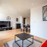 Londwell, Spitalfields & Brick Lane Luxury Balcony Penthouse