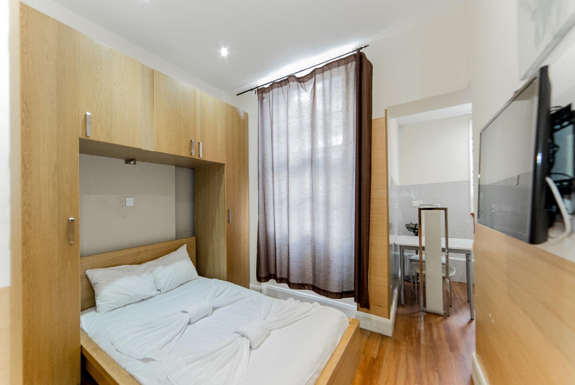 Imperial Court Studios Apartment *
