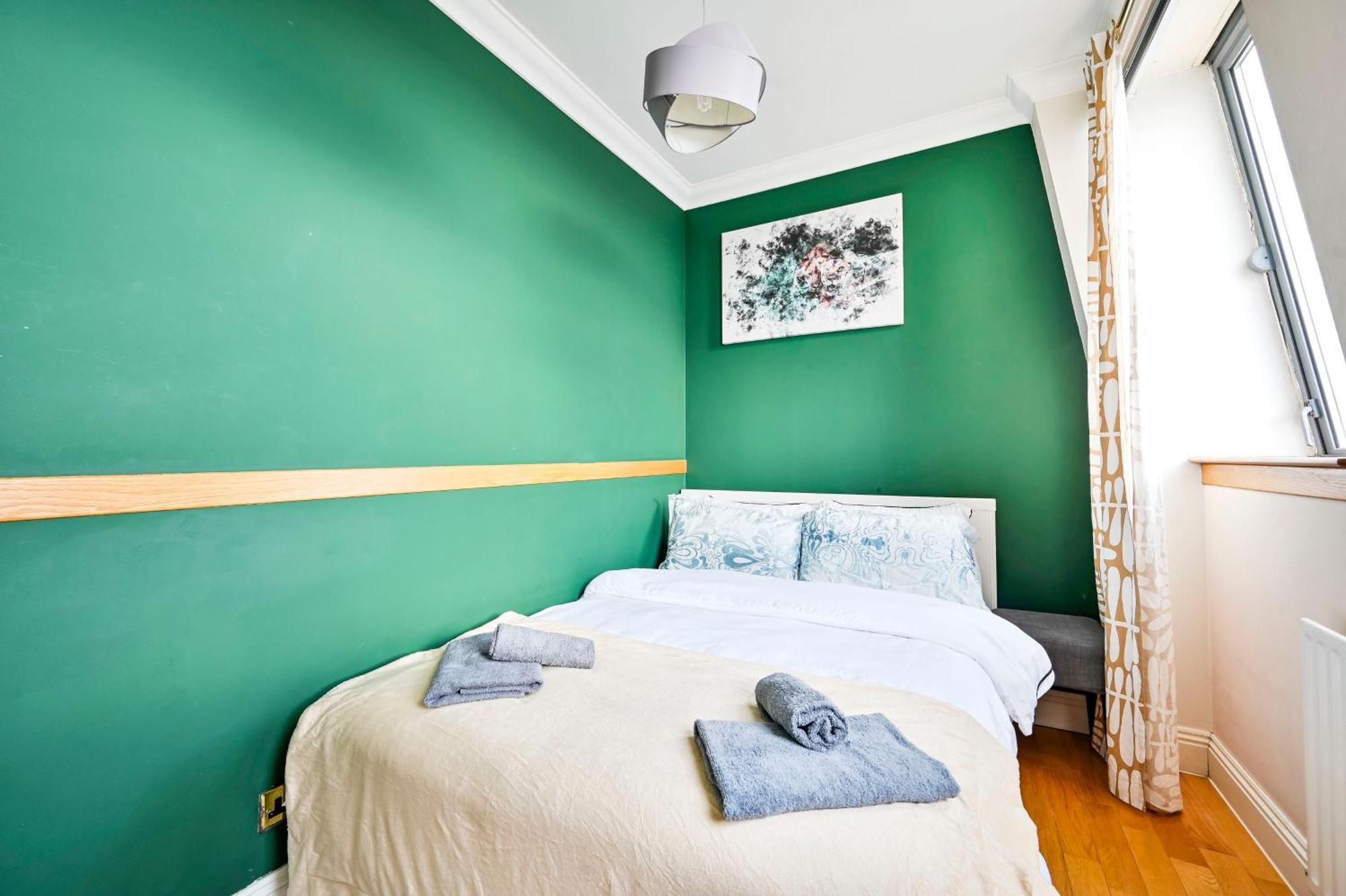 Apartment Stylish Escape - Boutique Living In London