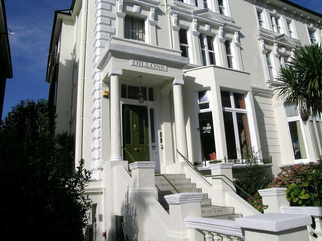 Guest house Dillons