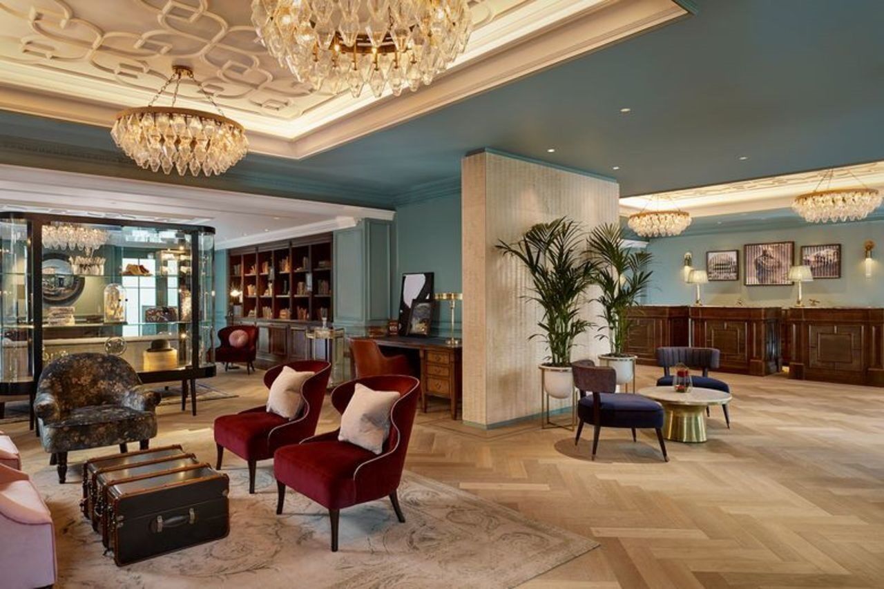 100 Queens Gate Hotel, Curio Collection By Hilton
